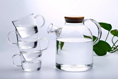 许多国家都规定，纯净水不能直接作为唯一饮用水