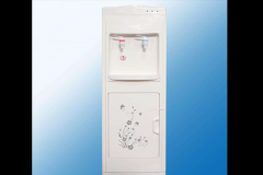 教你快速清洗饮水机方法，装水时候干净卫生