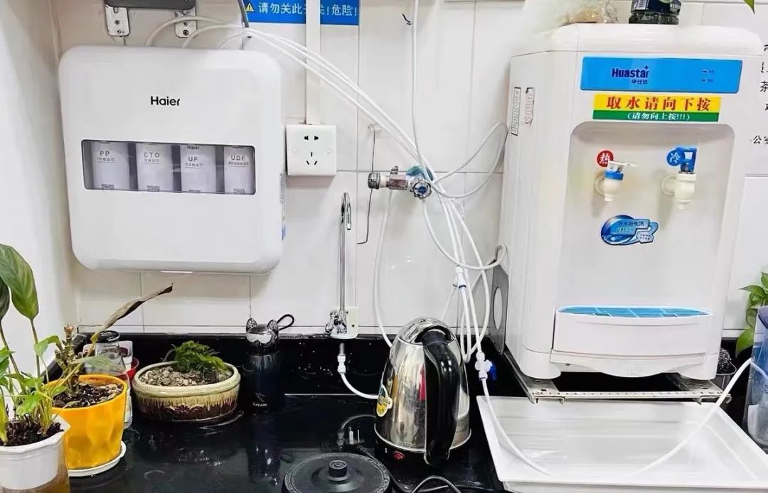 为什么越来越多人把净水器换回了桶装水了?原来如此,看看你家中招了吗 第1张 为什么越来越多人把净水器换回了桶装水了?原来如此,看看你家中招了吗 第1张